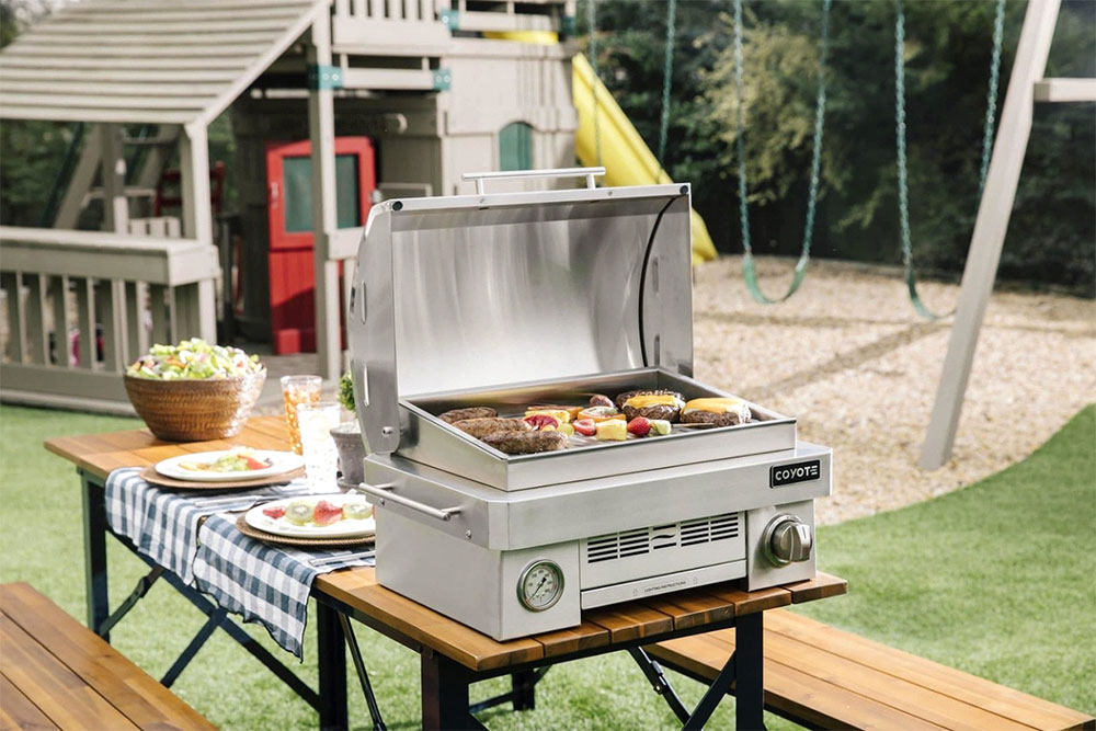 Portable outdoors grills 